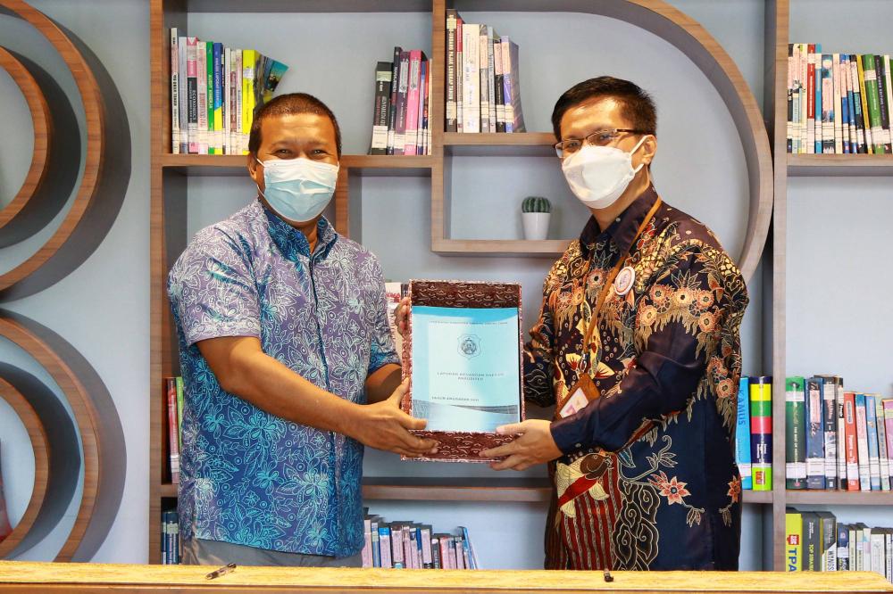 Bupati Serahkan LKPD Tahun 2021
